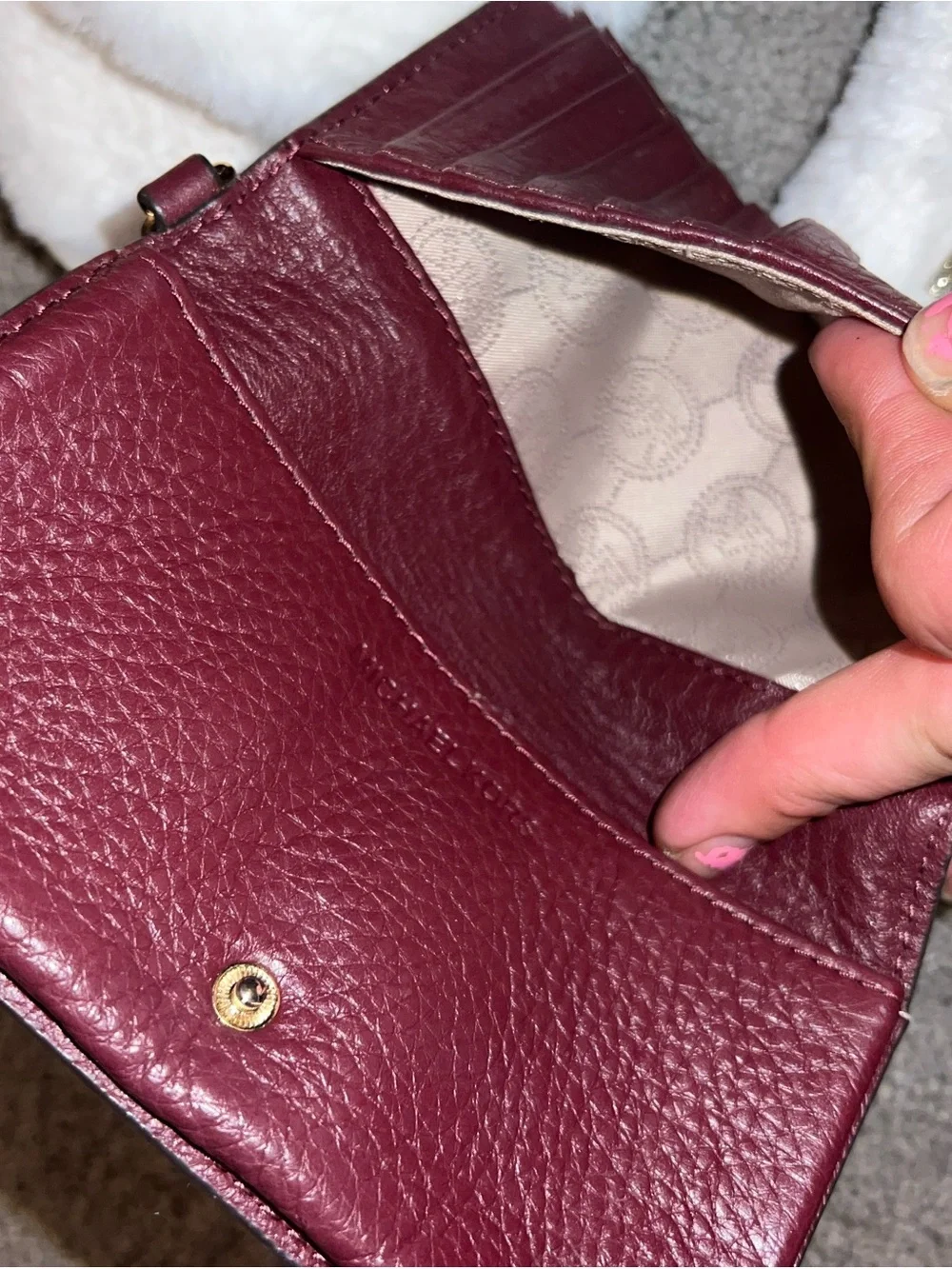 MICHAEL KORS Burgundy Pebbled Leather Crossbody Wallet